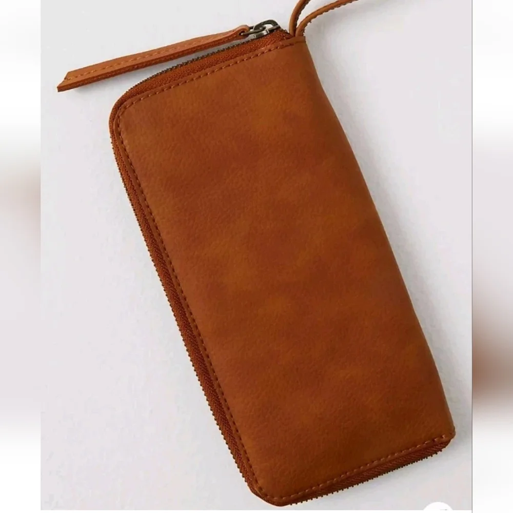 Free People Vegan Leather Long Wallet Zip Around Wristlet Brown Boho Western New